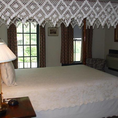 Wayside Inn Middletown 외부 사진