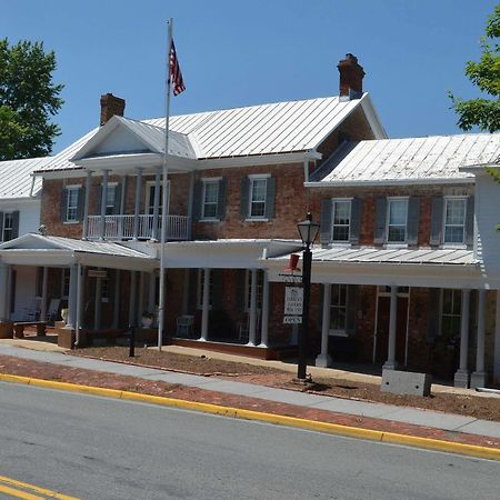 Wayside Inn Middletown 외부 사진